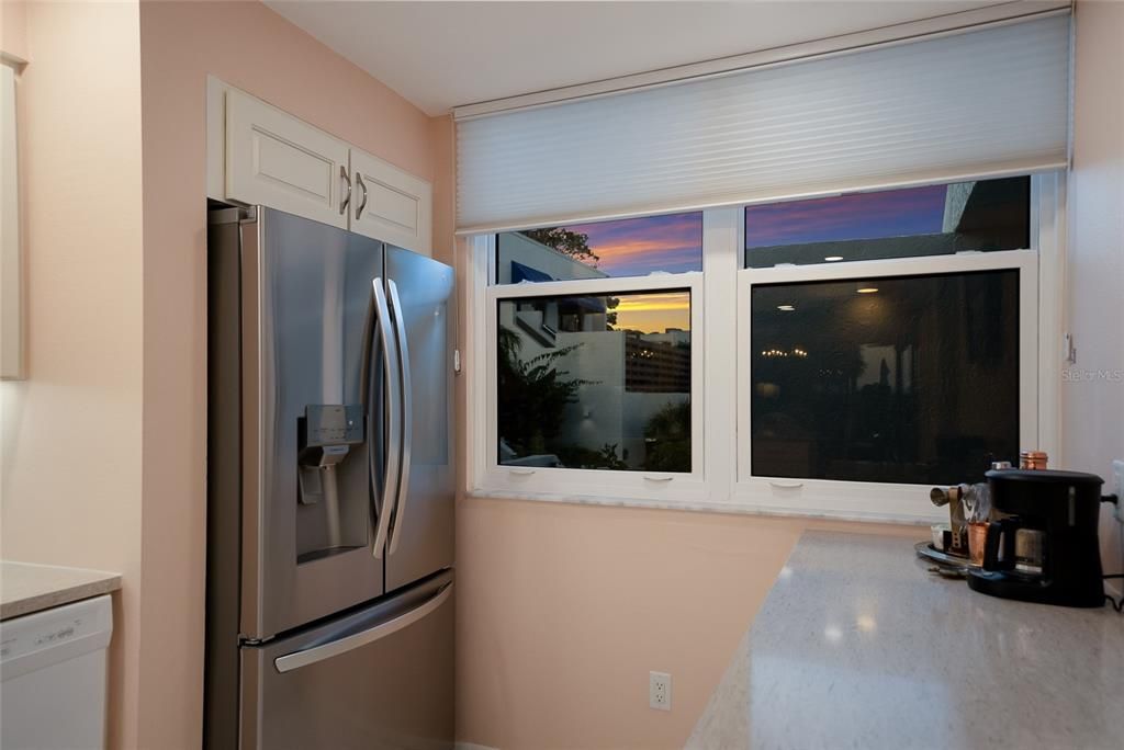 For Sale: $970,000 (2 beds, 2 baths, 1601 Square Feet)