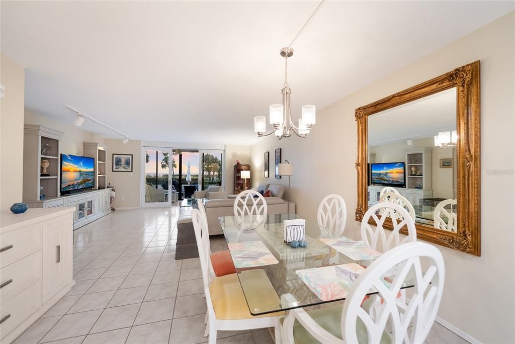 For Sale: $970,000 (2 beds, 2 baths, 1601 Square Feet)