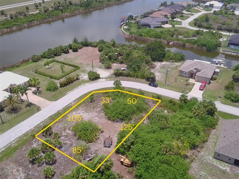 На продажу: $44,400 (0.23 acres)