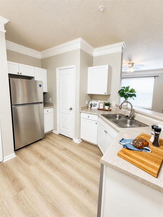 En Venta: $235,900 (2 camas, 2 baños, 1076 Pies cuadrados)