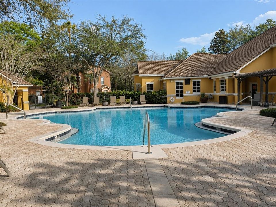 En Venta: $235,900 (2 camas, 2 baños, 1076 Pies cuadrados)