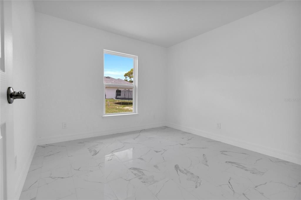 En Venta: $339,900 (3 camas, 2 baños, 1310 Pies cuadrados)