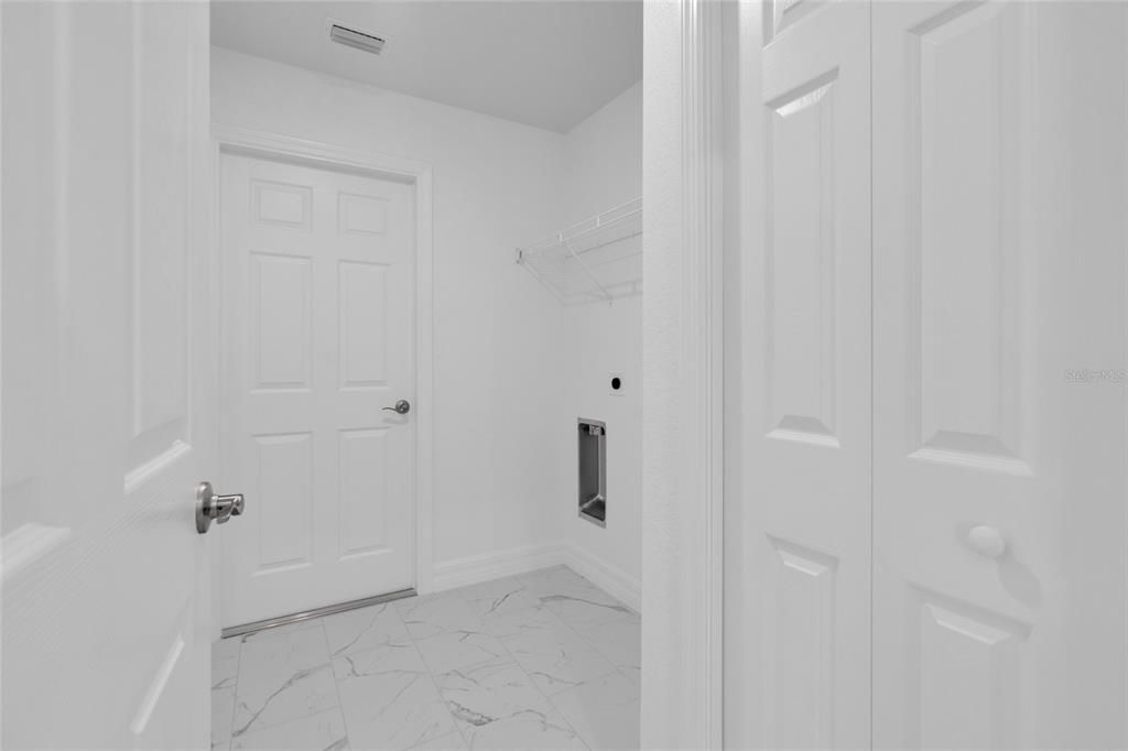 En Venta: $339,900 (3 camas, 2 baños, 1310 Pies cuadrados)