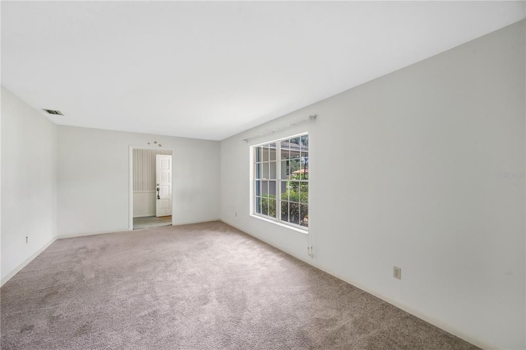For Sale: $270,000 (3 beds, 2 baths, 1781 Square Feet)