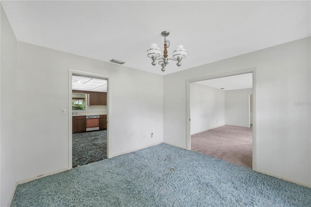 For Sale: $270,000 (3 beds, 2 baths, 1781 Square Feet)