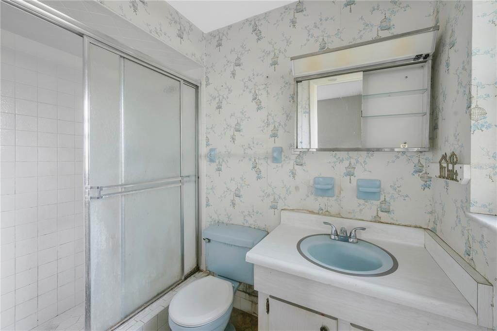 For Sale: $270,000 (3 beds, 2 baths, 1781 Square Feet)