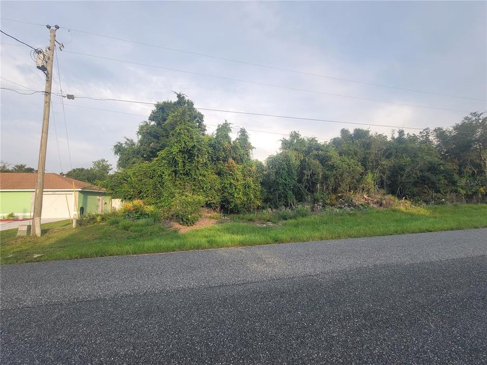 На продажу: $49,875 (0.23 acres)