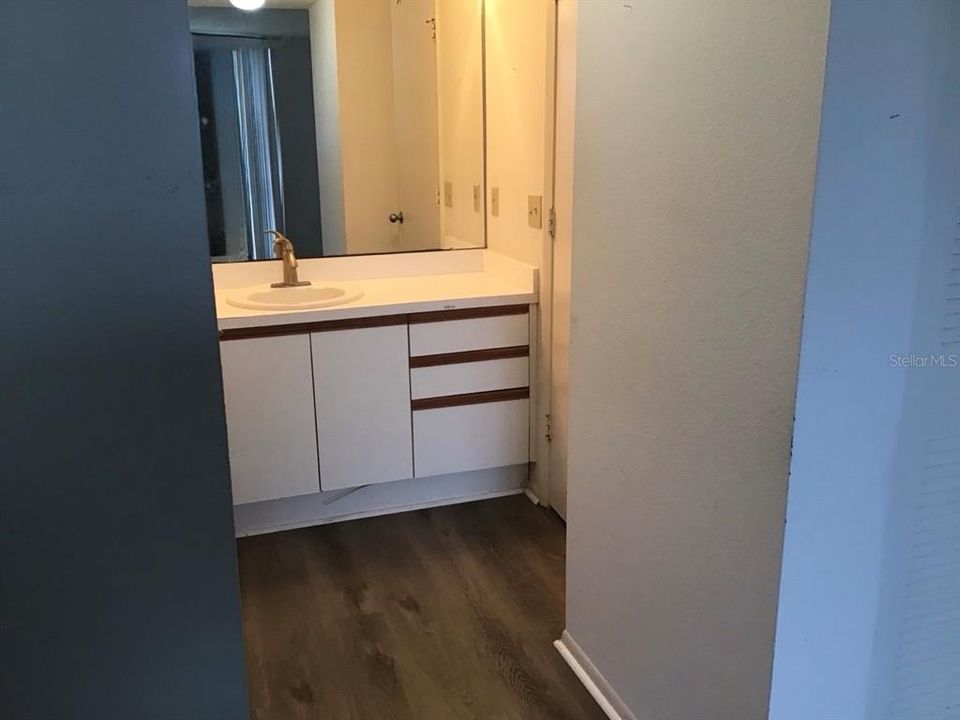 В аренду: $1,700 (2 спален, 2 ванн, 960 Квадратных фут)