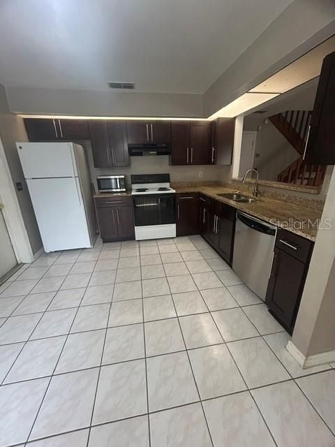 В аренду: $1,695 (2 спален, 1 ванн, 1061 Квадратных фут)