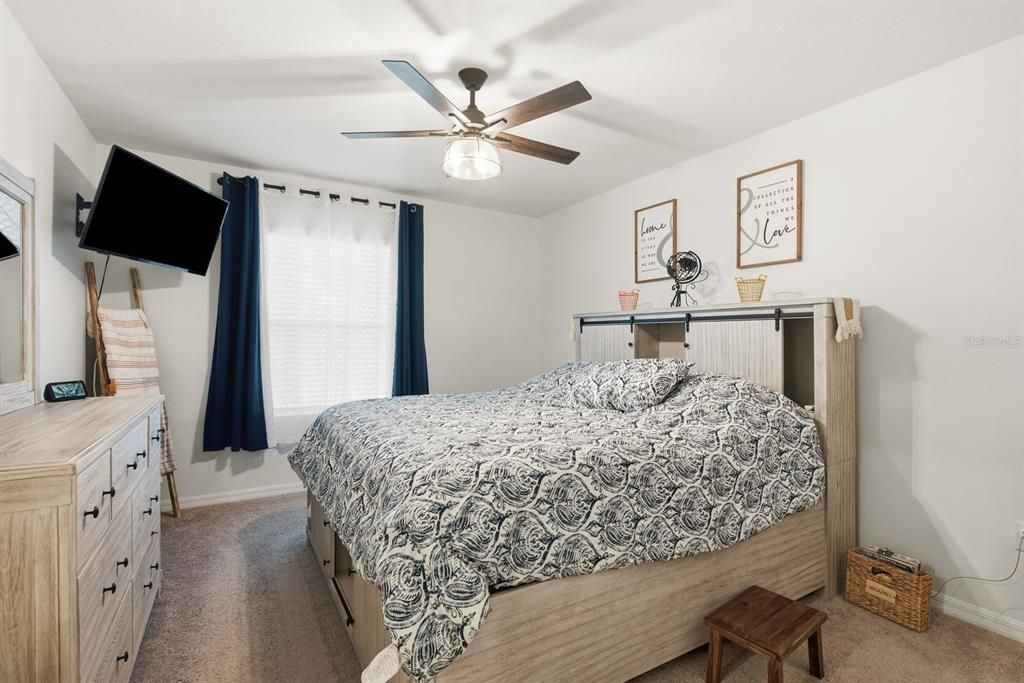 В аренду: $2,595 (3 спален, 2 ванн, 1758 Квадратных фут)