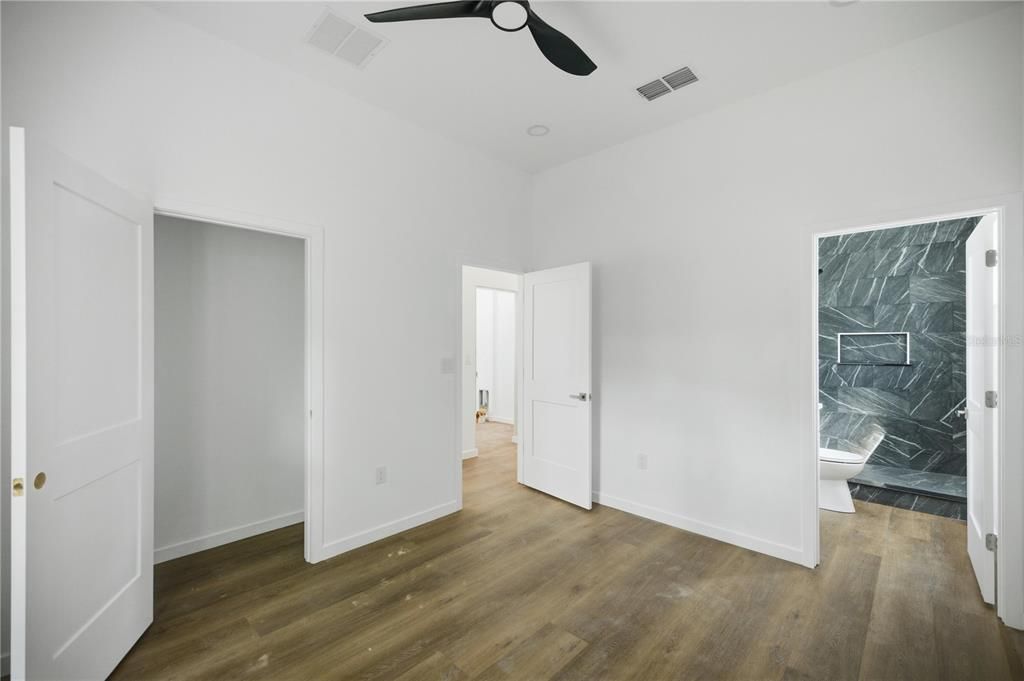 En Venta: $289,900 (3 camas, 2 baños, 1564 Pies cuadrados)
