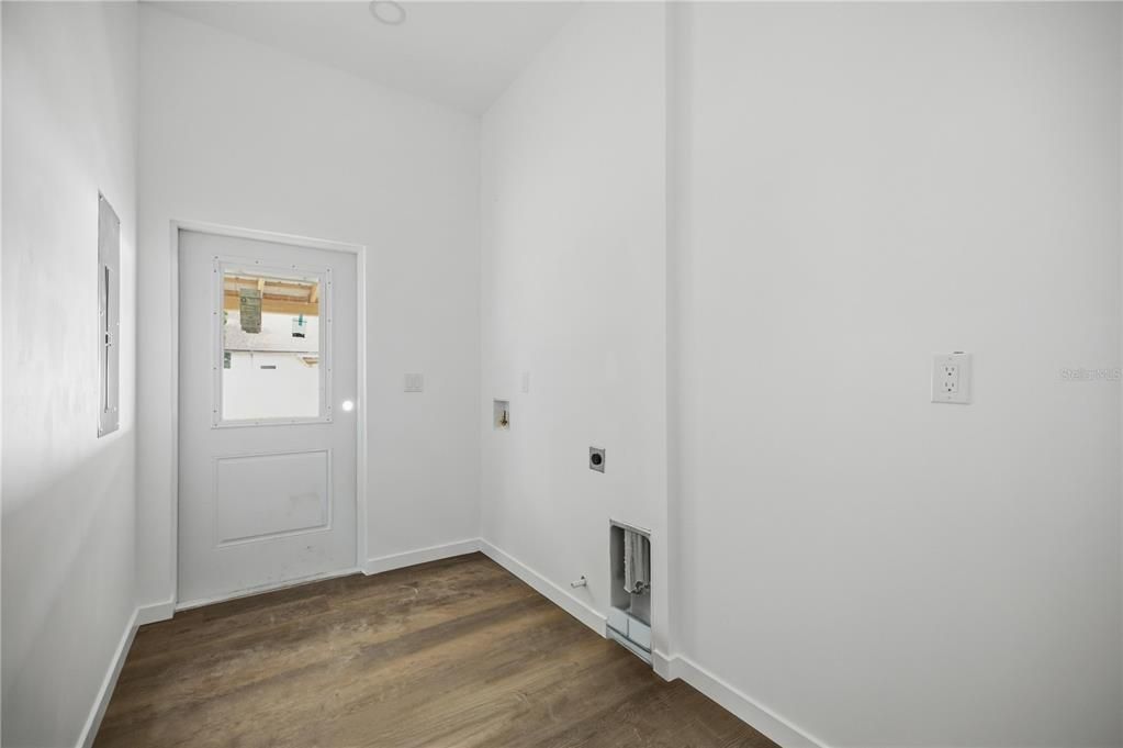 En Venta: $289,900 (3 camas, 2 baños, 1564 Pies cuadrados)