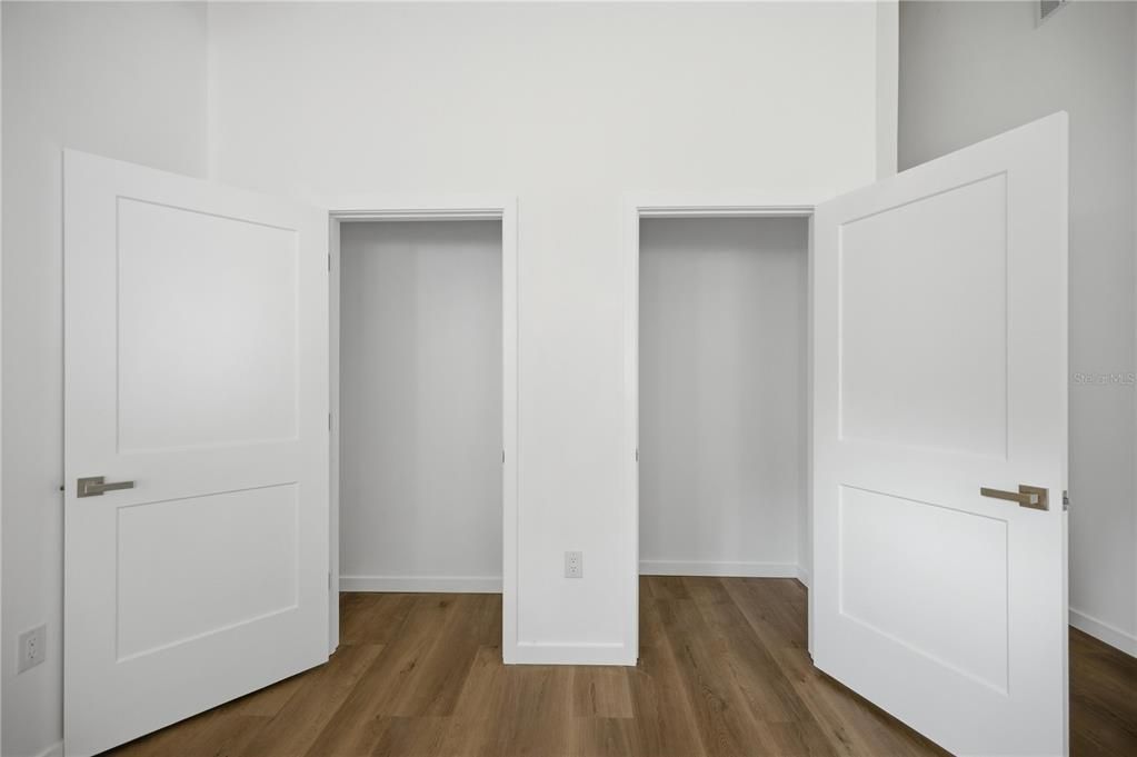 En Venta: $289,900 (3 camas, 2 baños, 1564 Pies cuadrados)