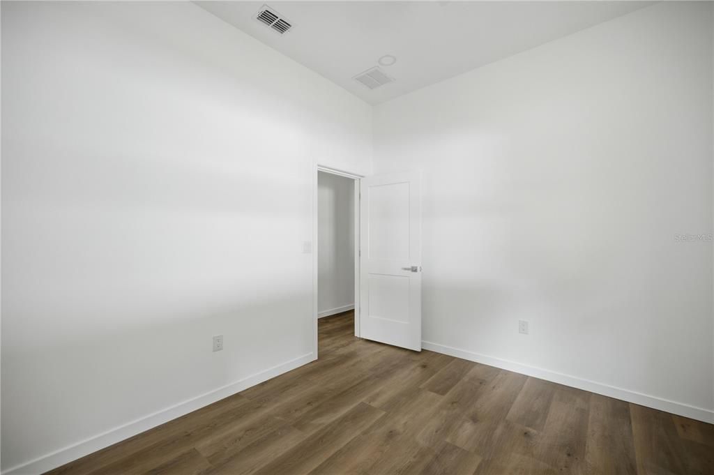 En Venta: $289,900 (3 camas, 2 baños, 1564 Pies cuadrados)