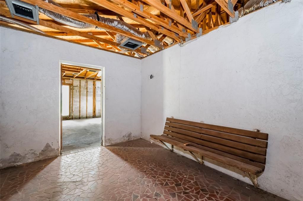 En Venta: $450,000 (0 camas, 0 baños, 2043 Pies cuadrados)