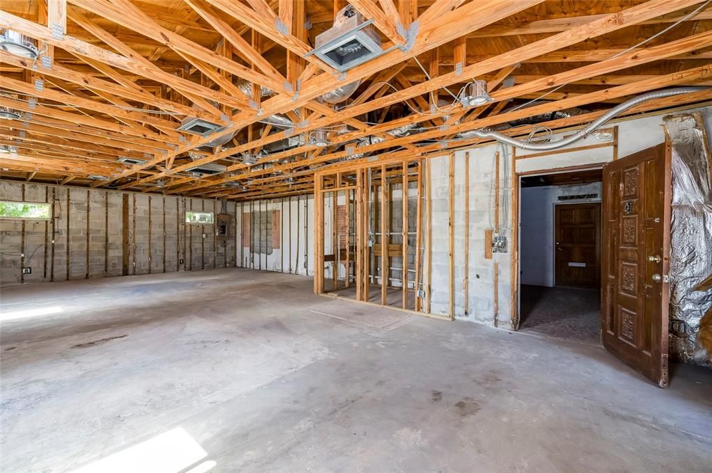 En Venta: $450,000 (0 camas, 0 baños, 2043 Pies cuadrados)