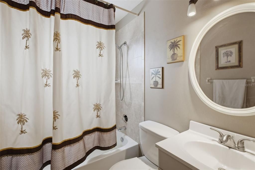 На продажу: $275,000 (3 спален, 2 ванн, 1170 Квадратных фут)