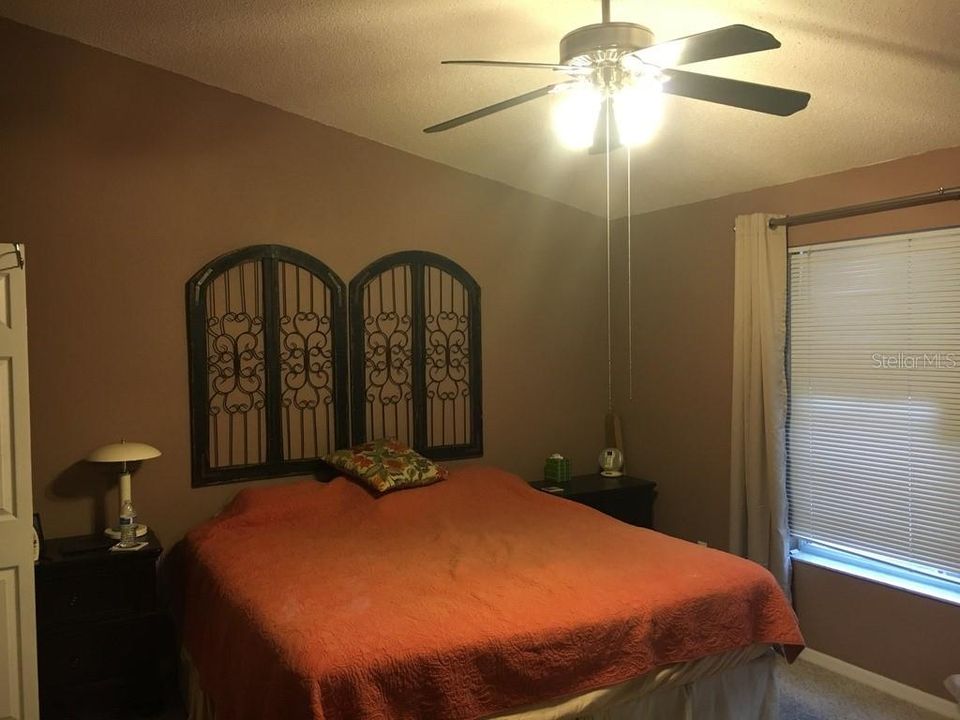 В аренду: $1,850 (3 спален, 3 ванн, 1412 Квадратных фут)