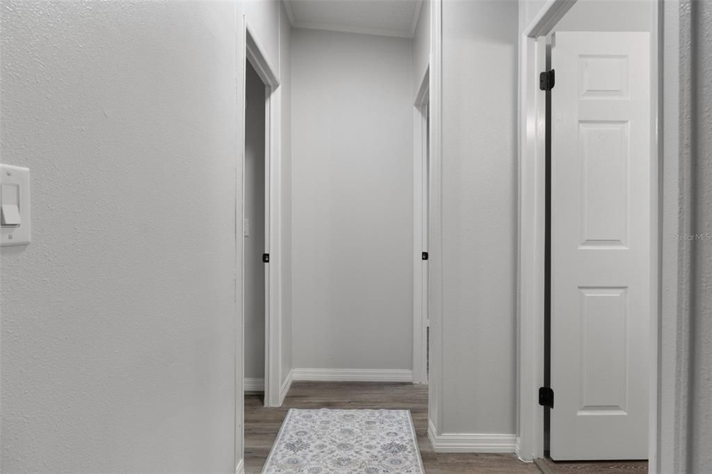 На продажу: $219,950 (3 спален, 2 ванн, 1296 Квадратных фут)