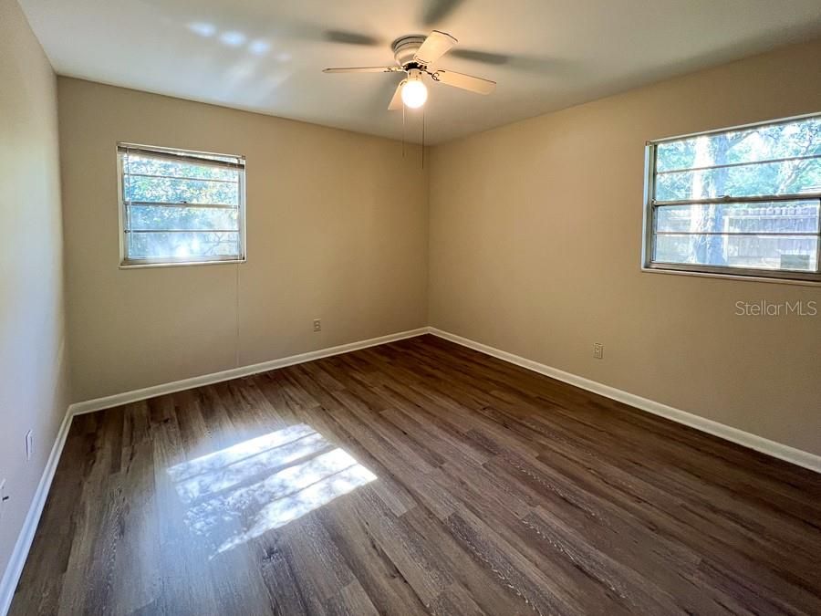 For Rent: $2,450 (4 beds, 2 baths, 1876 Square Feet)