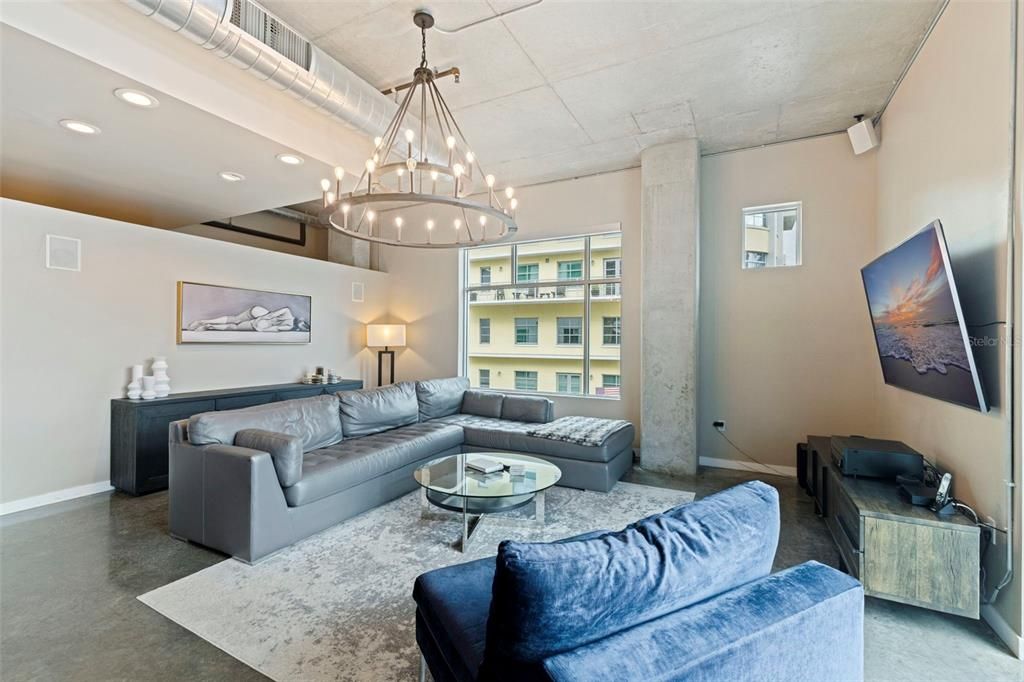 En Venta: $970,000 (2 camas, 2 baños, 1706 Pies cuadrados)