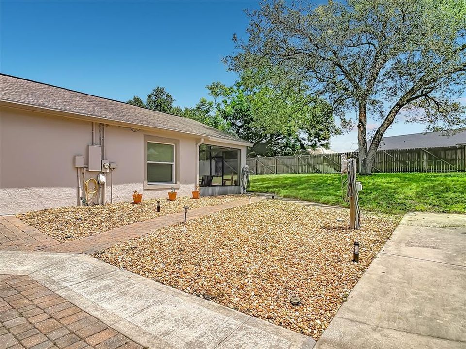 En Venta: $330,000 (4 camas, 2 baños, 1484 Pies cuadrados)