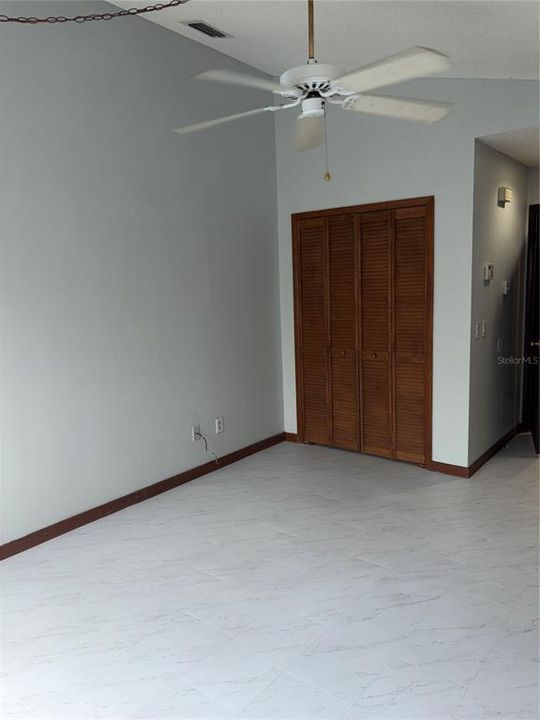 В аренду: $1,695 (2 спален, 1 ванн, 782 Квадратных фут)