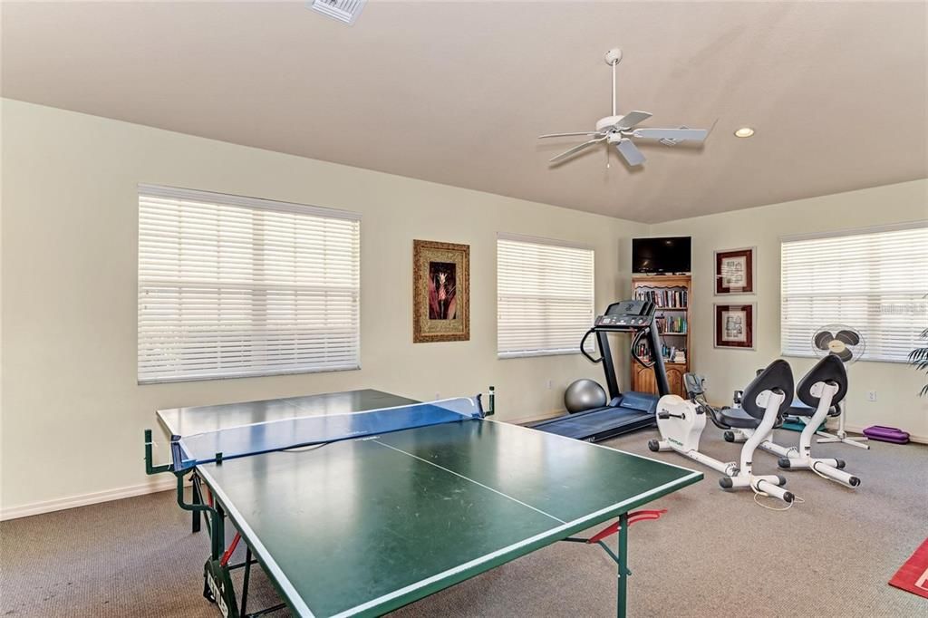 For Rent: $2,200 (2 beds, 2 baths, 1235 Square Feet)
