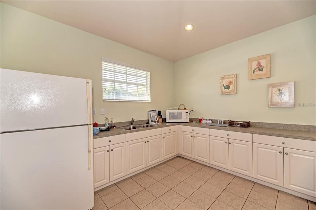 For Rent: $2,200 (2 beds, 2 baths, 1235 Square Feet)
