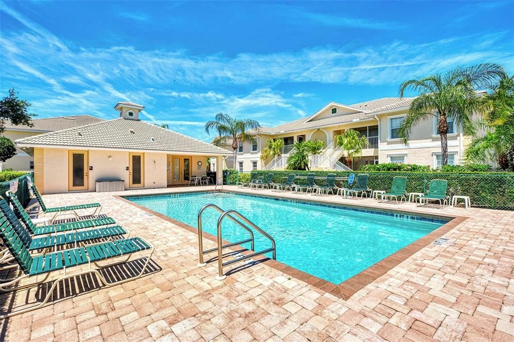 For Rent: $2,200 (2 beds, 2 baths, 1235 Square Feet)