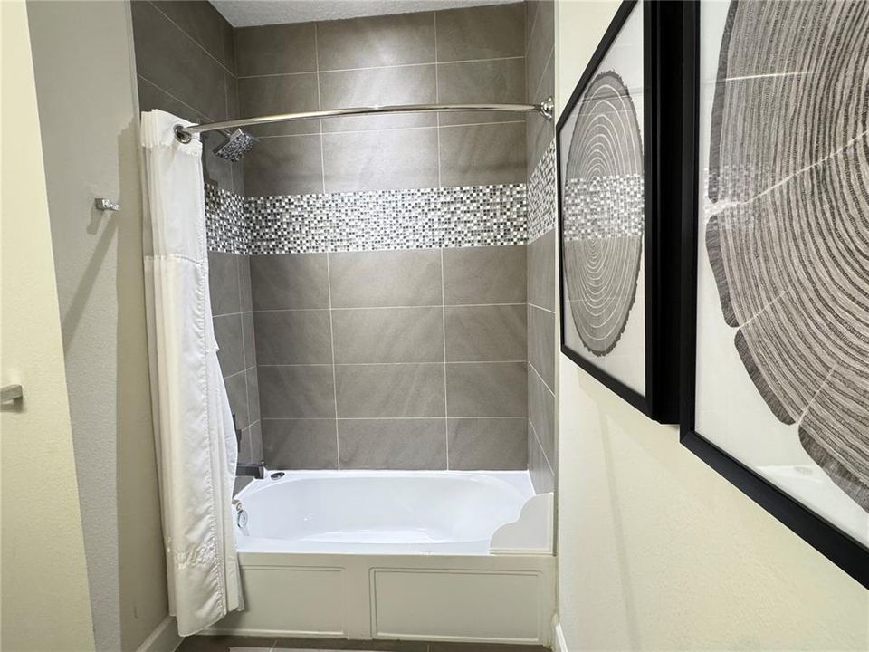 В аренду: $2,400 (3 спален, 2 ванн, 1512 Квадратных фут)