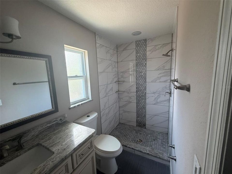 En Venta: $424,900 (3 camas, 2 baños, 1796 Pies cuadrados)