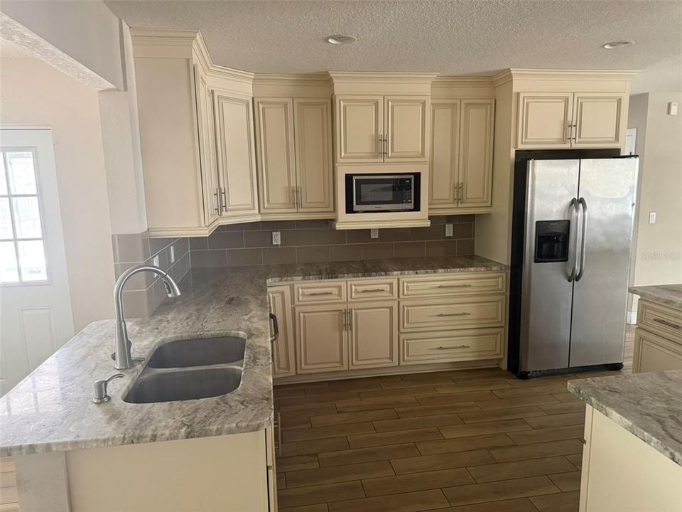 En Venta: $424,900 (3 camas, 2 baños, 1796 Pies cuadrados)