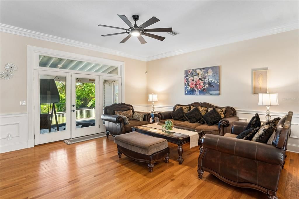 En Venta: $2,450,000 (4 camas, 4 baños, 4234 Pies cuadrados)