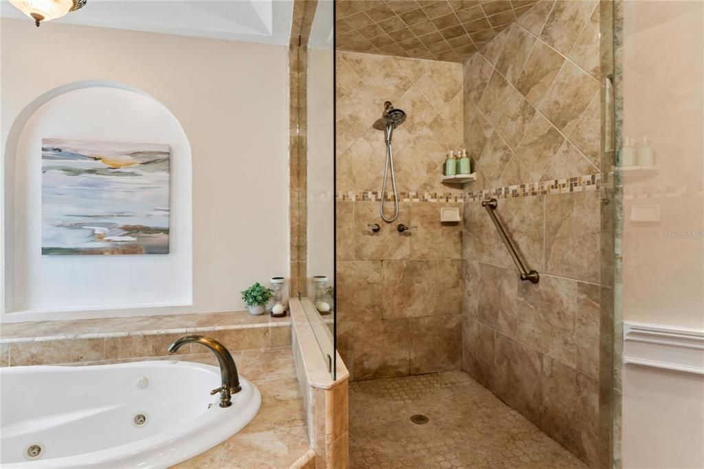 En Venta: $2,450,000 (4 camas, 4 baños, 4234 Pies cuadrados)