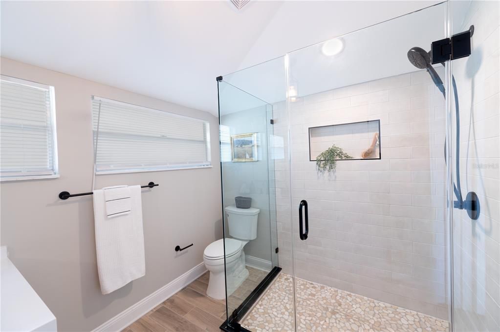 В аренду: $2,500 (2 спален, 2 ванн, 944 Квадратных фут)