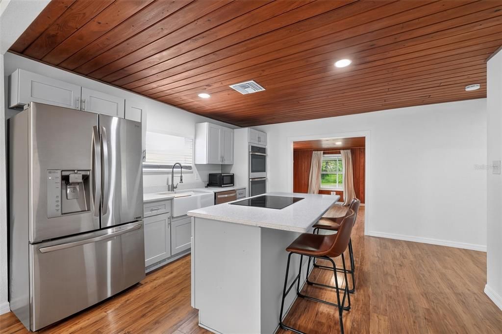 En Venta: $299,975 (2 camas, 1 baños, 864 Pies cuadrados)