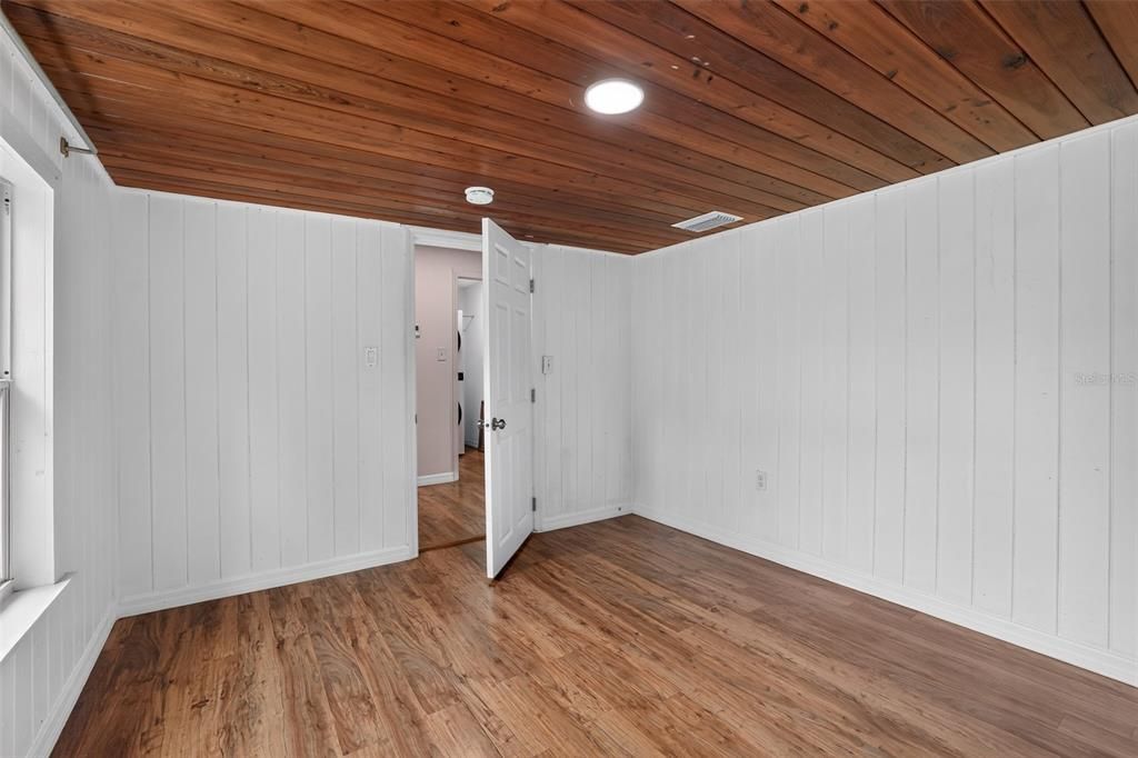 En Venta: $299,975 (2 camas, 1 baños, 864 Pies cuadrados)