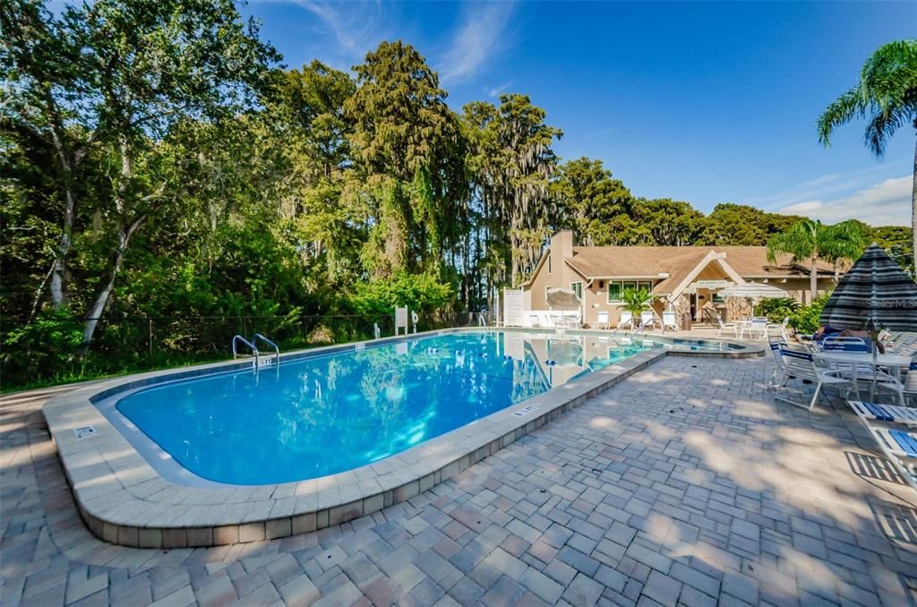 Activo con contrato: $379,000 (2 camas, 2 baños, 1420 Pies cuadrados)