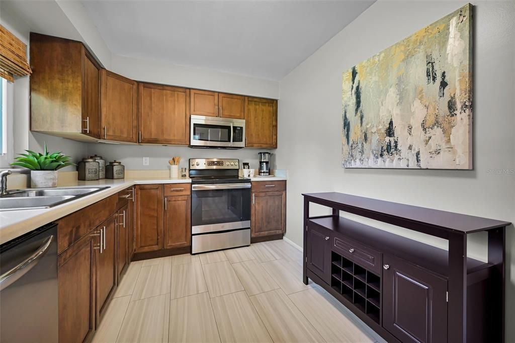 Activo con contrato: $379,000 (2 camas, 2 baños, 1420 Pies cuadrados)