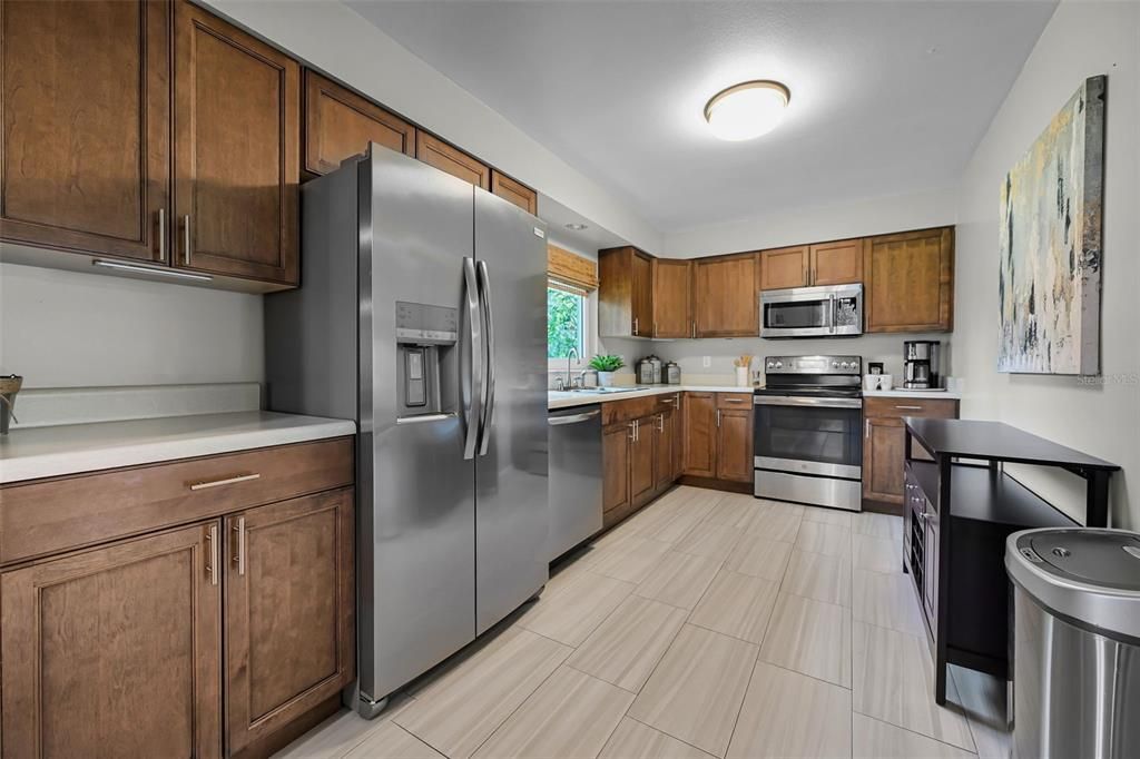 Activo con contrato: $379,000 (2 camas, 2 baños, 1420 Pies cuadrados)