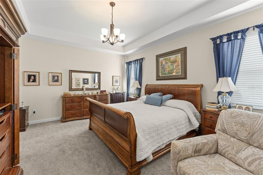 Active With Contract: $559,000 (4 beds, 3 baths, 2655 Square Feet)