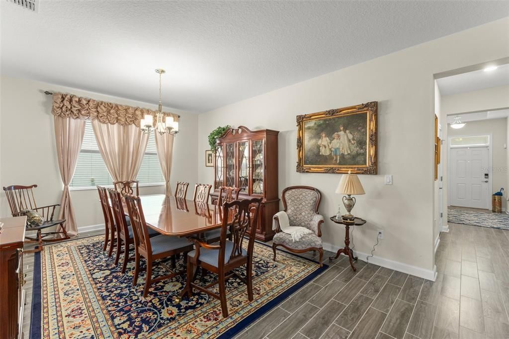 Active With Contract: $559,000 (4 beds, 3 baths, 2655 Square Feet)