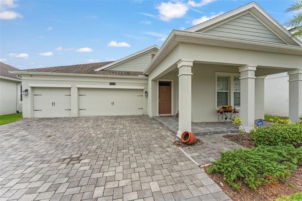 Active With Contract: $559,000 (4 beds, 3 baths, 2655 Square Feet)