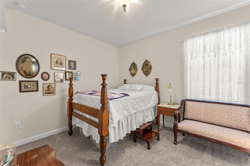 Active With Contract: $559,000 (4 beds, 3 baths, 2655 Square Feet)