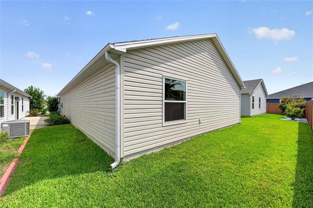 На продажу: $279,000 (2 спален, 2 ванн, 1203 Квадратных фут)