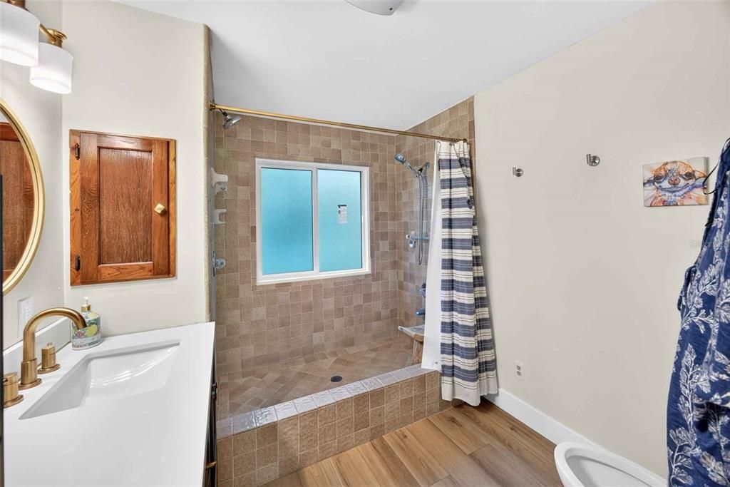 For Sale: $619,900 (3 beds, 2 baths, 1712 Square Feet)