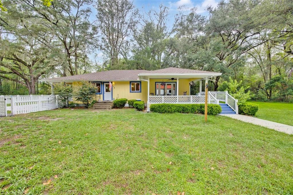 For Sale: $619,900 (3 beds, 2 baths, 1712 Square Feet)