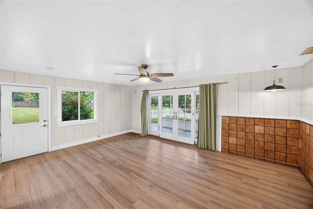 For Sale: $619,900 (3 beds, 2 baths, 1712 Square Feet)