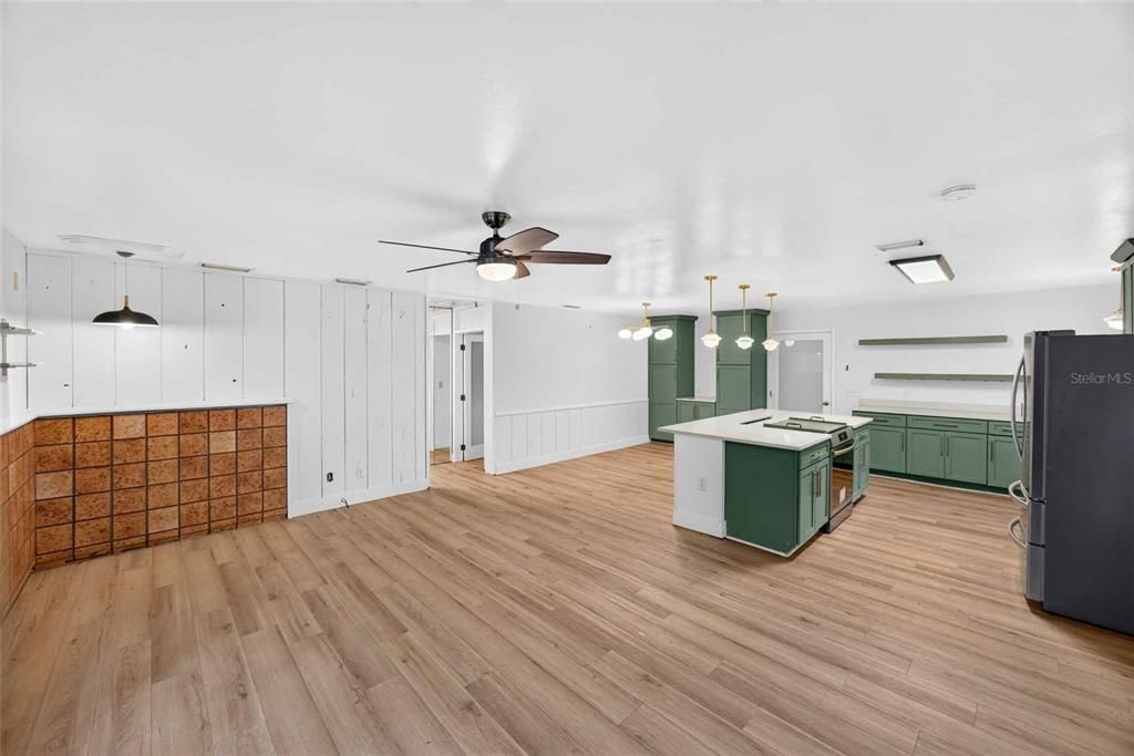For Sale: $619,900 (3 beds, 2 baths, 1712 Square Feet)